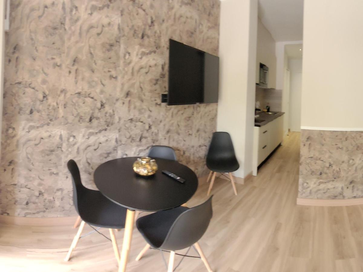 A Estrenar Preciosos Apartamentos Aparthotel Inter2, New Apartments Ln Aparthotel 12 Months Open! Self Check In! Reserva Garaje! Салоу Екстериор снимка