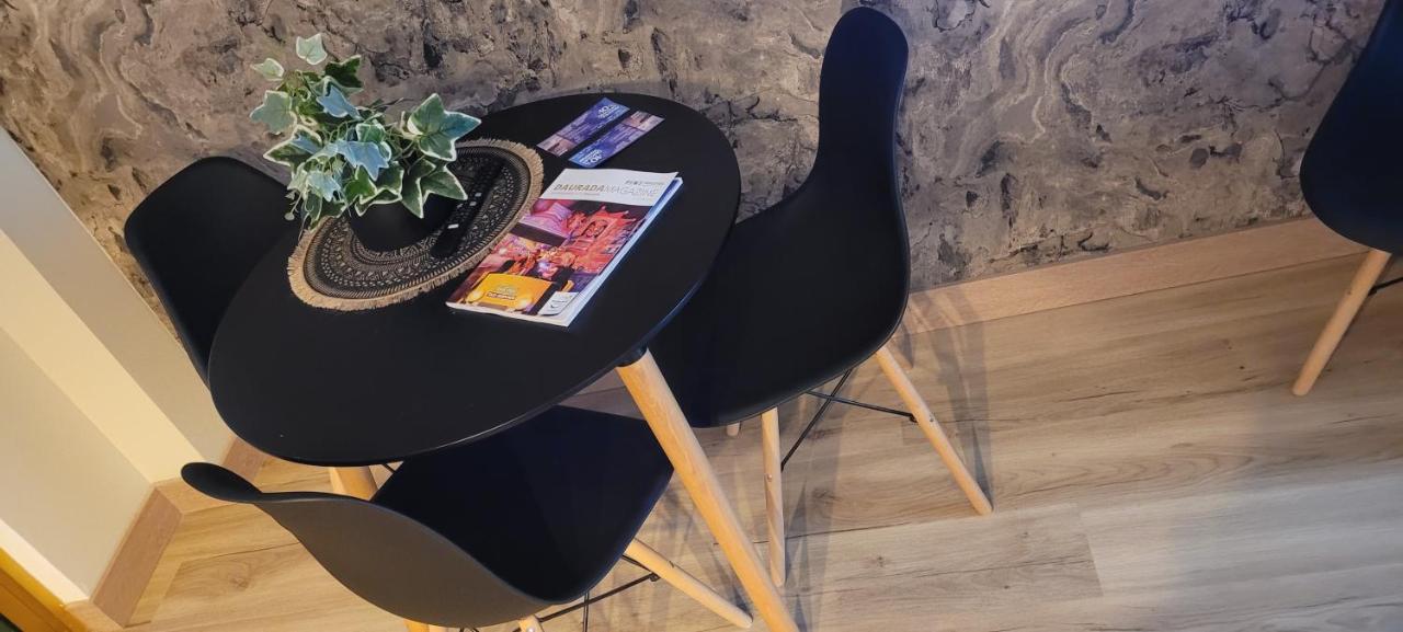 A Estrenar Preciosos Apartamentos Aparthotel Inter2, New Apartments Ln Aparthotel 12 Months Open! Self Check In! Reserva Garaje! Салоу Екстериор снимка