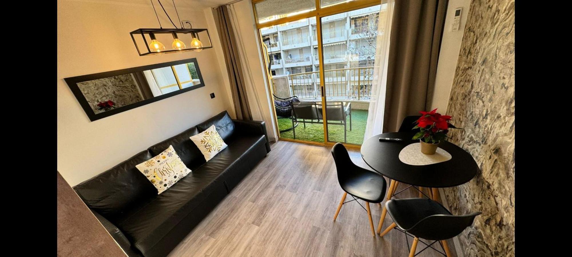 A Estrenar Preciosos Apartamentos Aparthotel Inter2, New Apartments Ln Aparthotel 12 Months Open! Self Check In! Reserva Garaje! Салоу Екстериор снимка